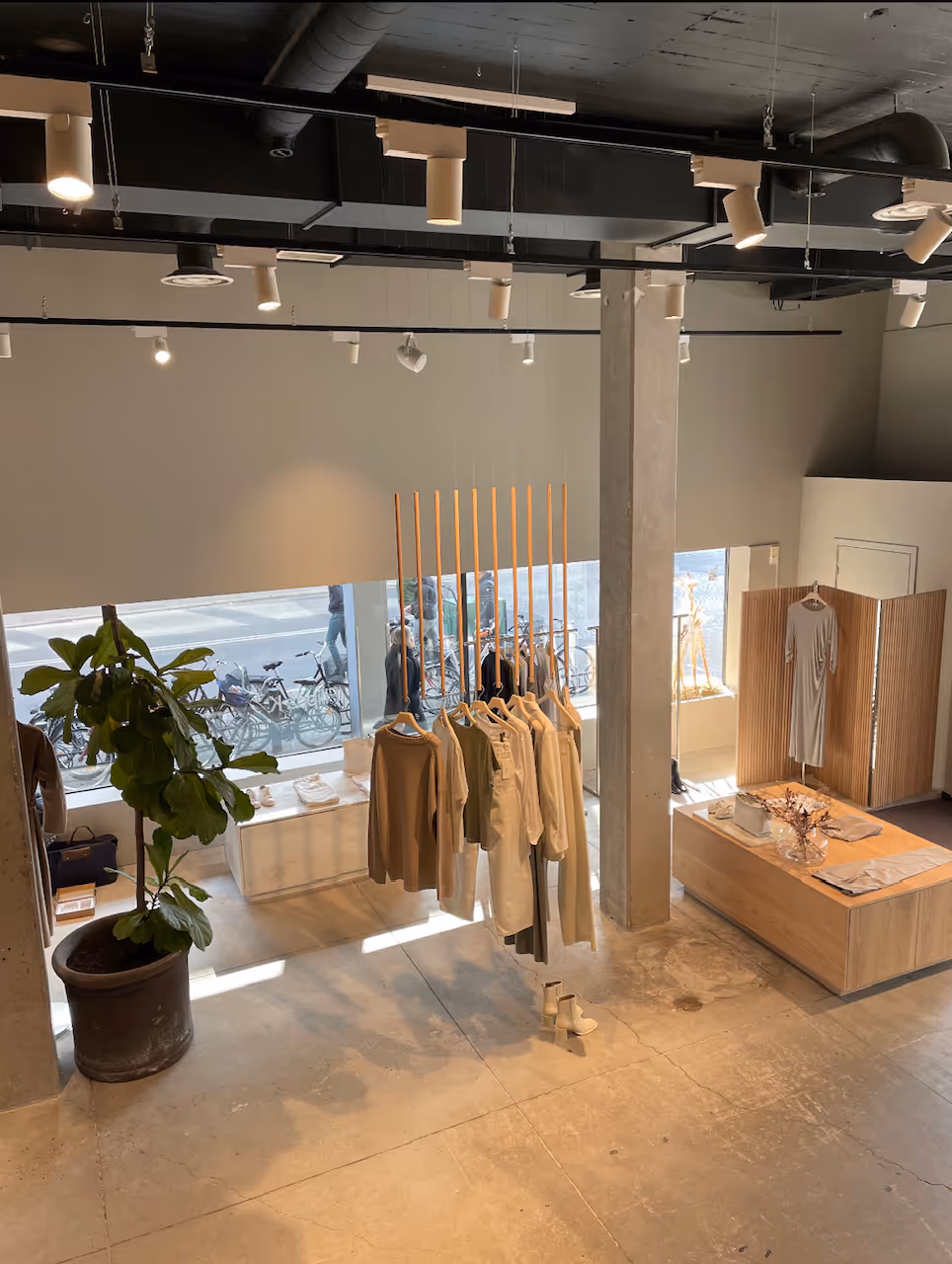Loud of Sweden installerat hos Filippa K